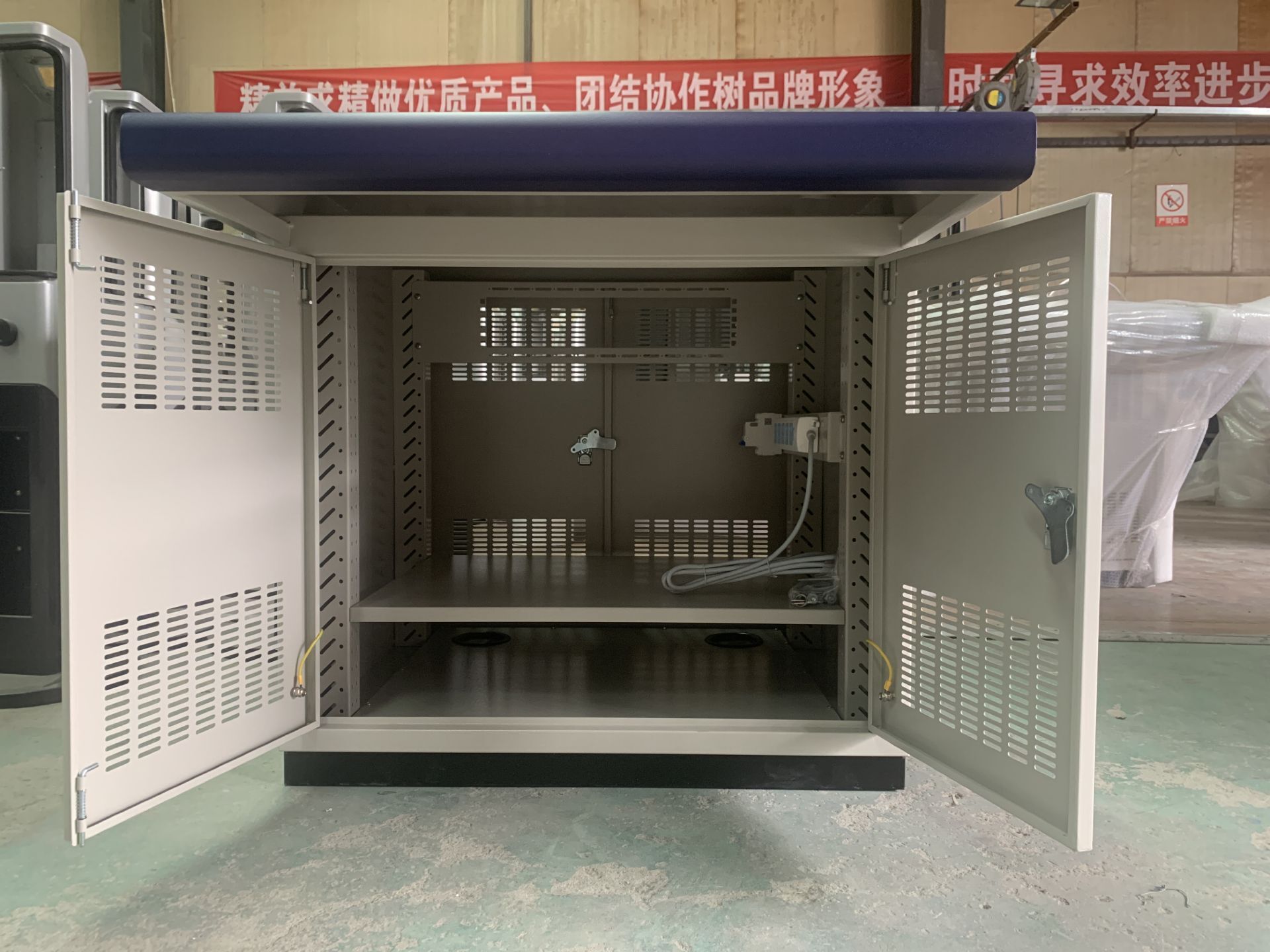 成都定制操作臺工廠選哪家